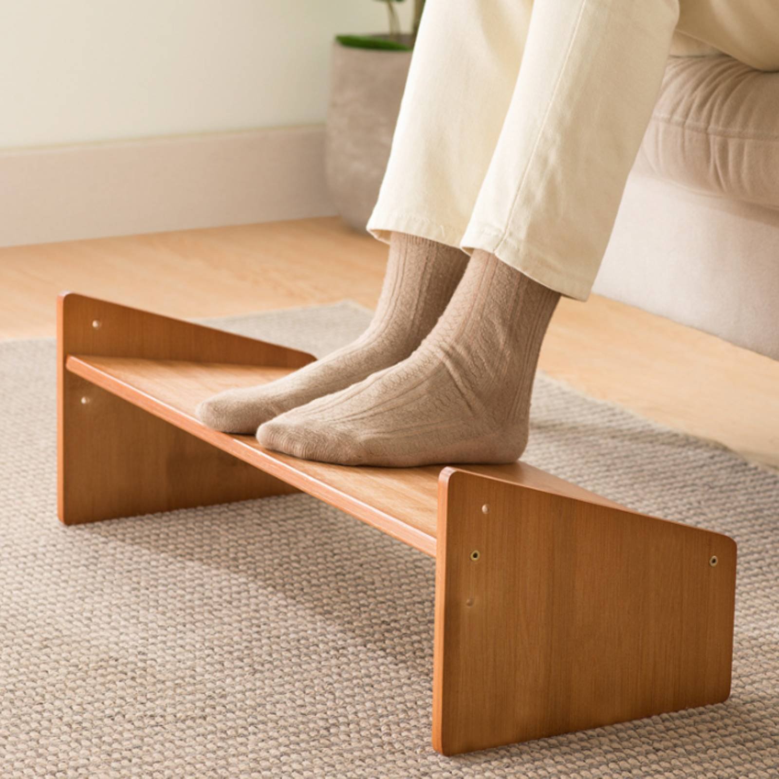 Under Desk Footrest Wide Surfa - Office Furniture recension och pris