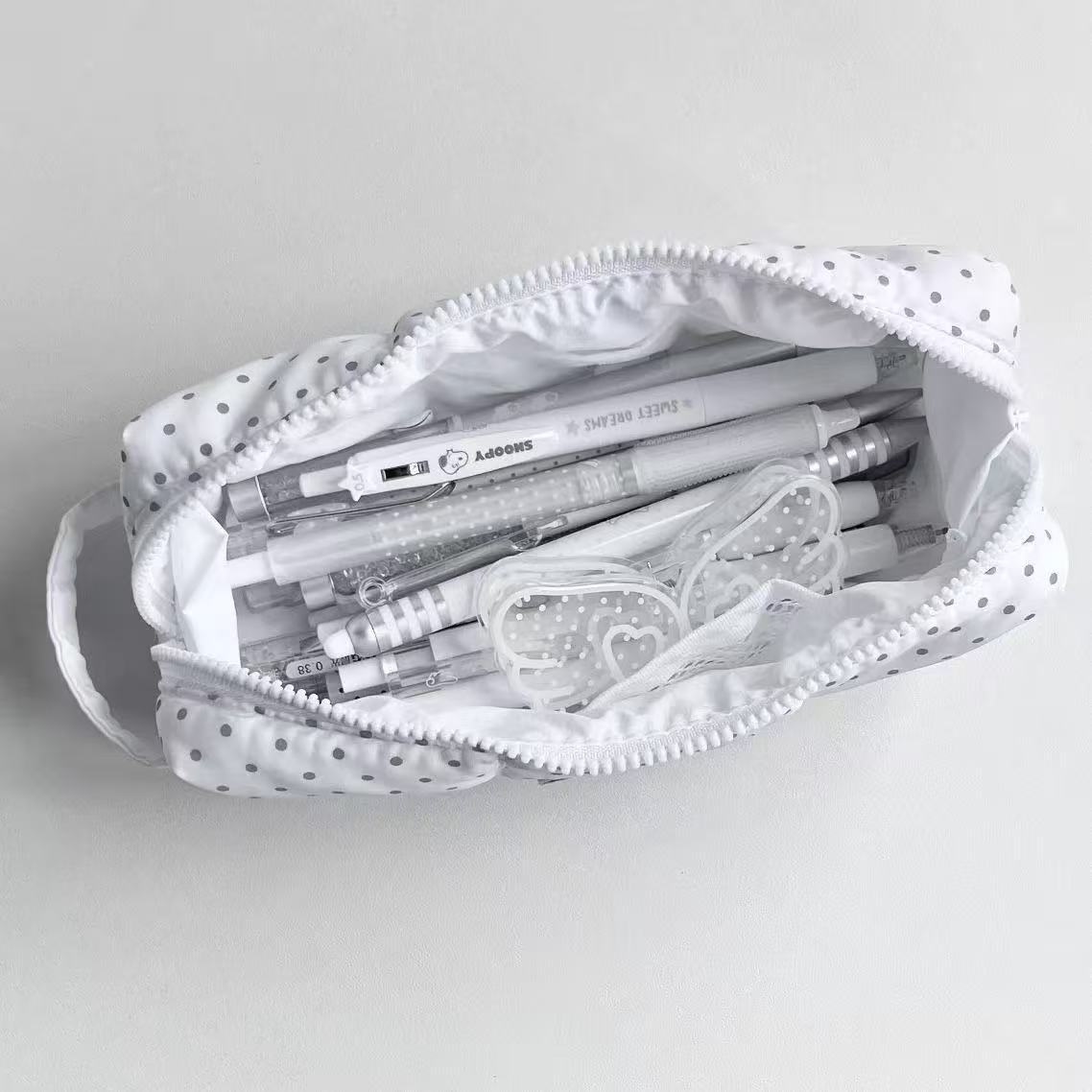 Polka Dot Handheld Pencil Bag  - Aesthetic Large Pencil Case Pouch recension och pris
