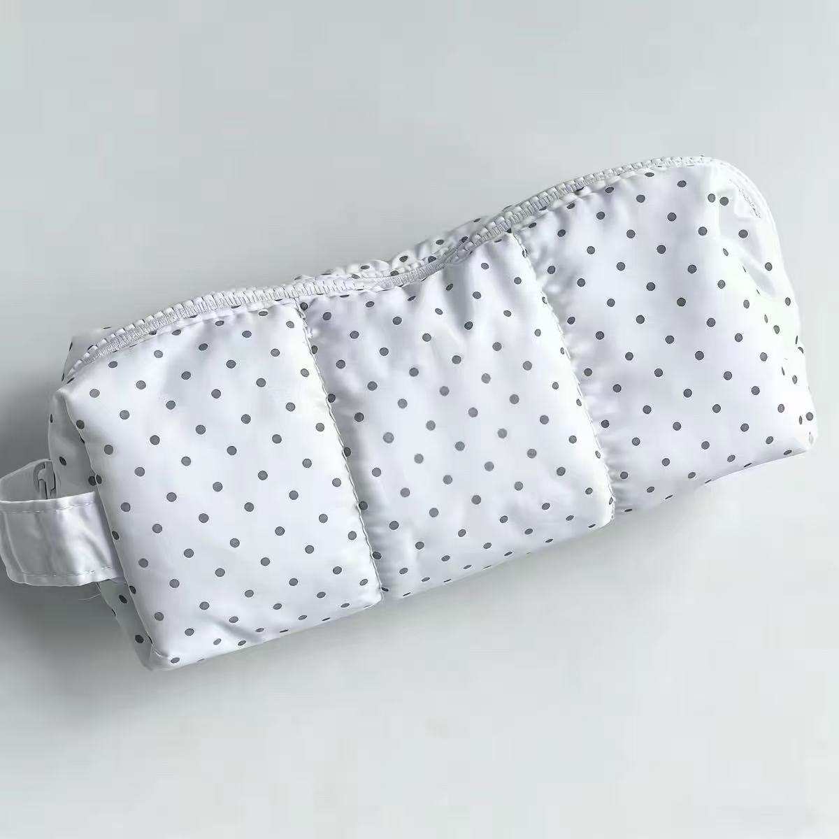 Polka Dot Handheld Pencil Bag  - Aesthetic Large Pencil Case Pouch recension och pris